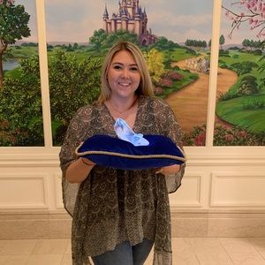 Meet your Posher, Hailey